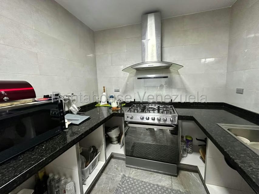 Townhouse (Multiples Niveles) en Venta en Valle Jardin, Aragua - 10