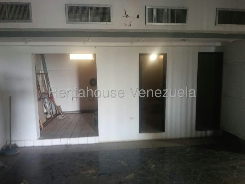 Comercial (Local Comercial) en Alquiler en Sector Bobare, Falcon - 17