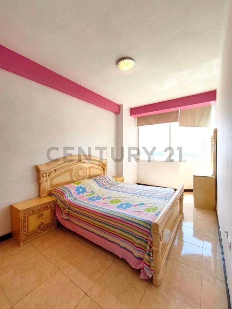 Amplio apartamento en Residencias Kynaki, av Bolivar de Lecheria - 12