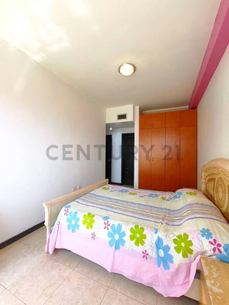 Amplio apartamento en Residencias Kynaki, av Bolivar de Lecheria - 15