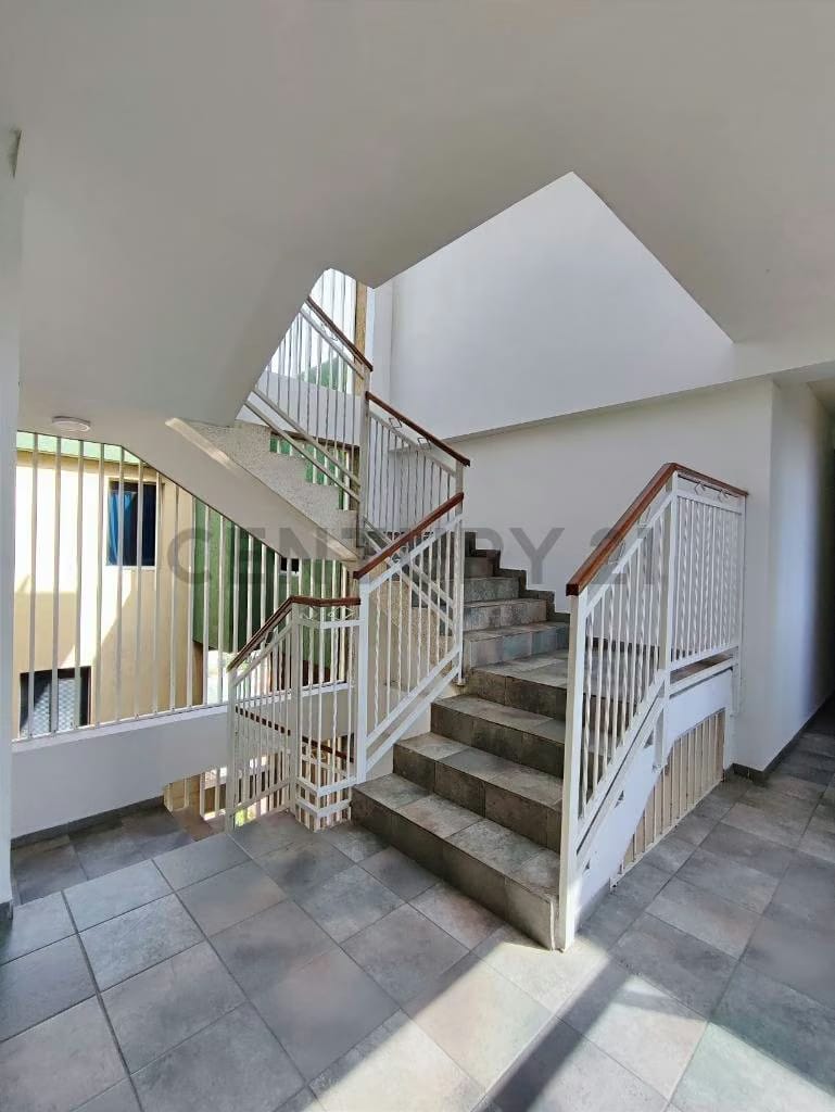 Amplio apartamento en Residencias Kynaki, av Bolivar de Lecheria - 22