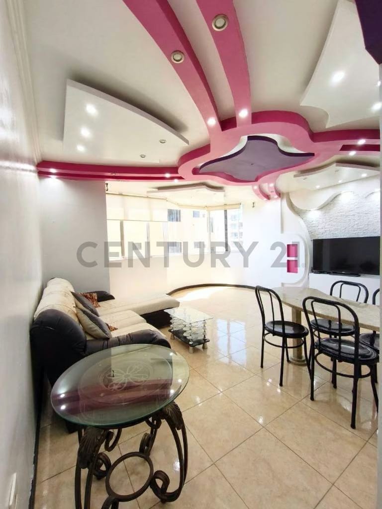 Amplio apartamento en Residencias Kynaki, av Bolivar de Lecheria - 6