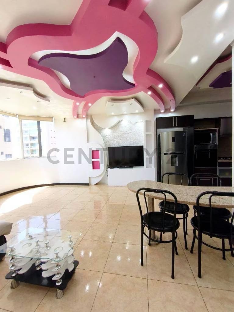 Amplio apartamento en Residencias Kynaki, av Bolivar de Lecheria - 9