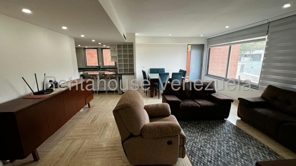 Apartamento (Planta Baja) en Venta en Las Mercedes, Distrito Metropolitano - 5