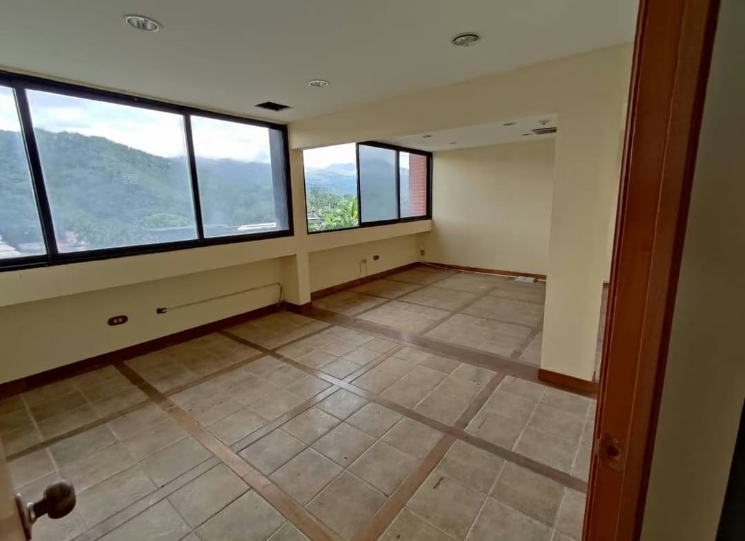 Oficina en Venta Torre Venezuela Valencia - 4