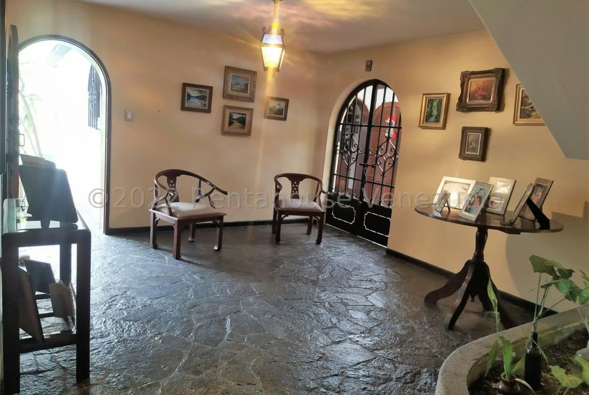 CASA EN VENTA SELENE MARIN – MLS#23-22552 - 2