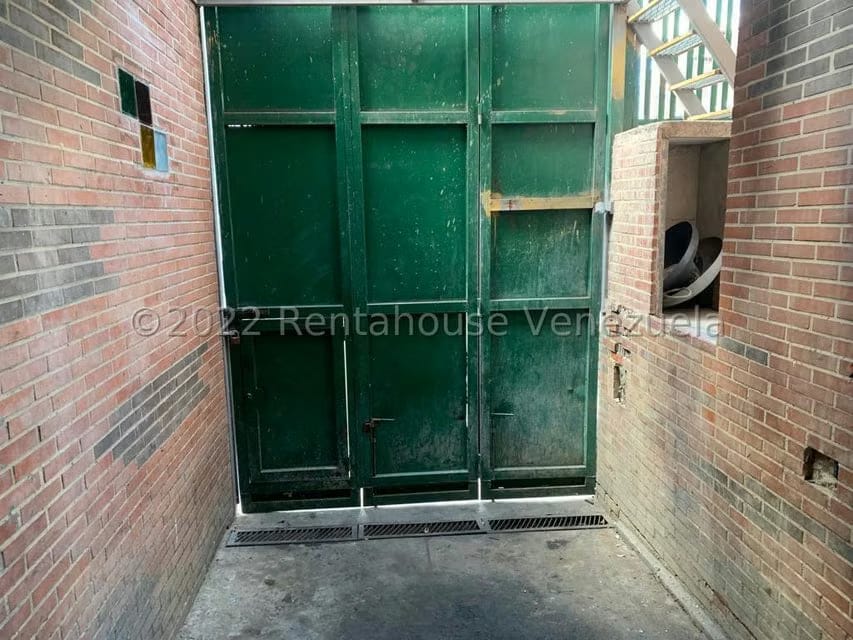 Comercial (Edificio) en Venta en Los Rosales, Distrito Metropolitano - 26
