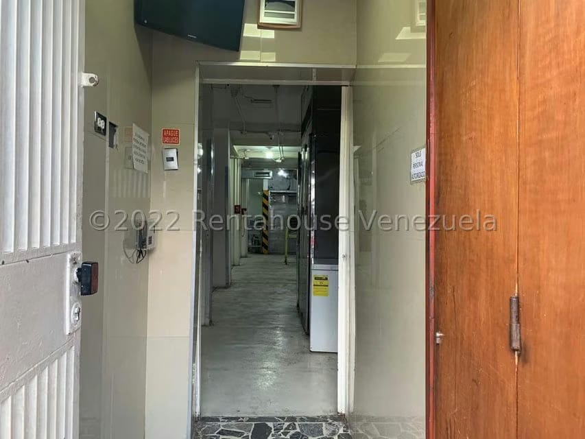 Comercial (Edificio) en Venta en Los Rosales, Distrito Metropolitano - 4