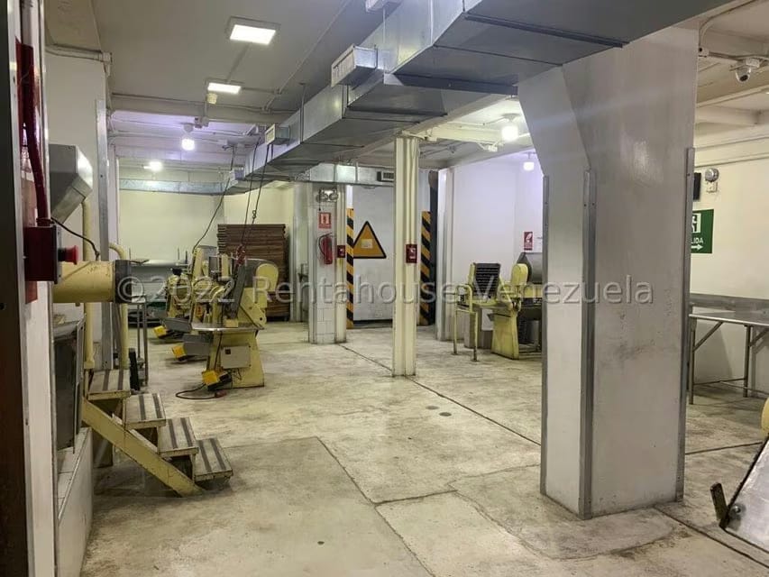 Comercial (Edificio) en Venta en Los Rosales, Distrito Metropolitano - 8