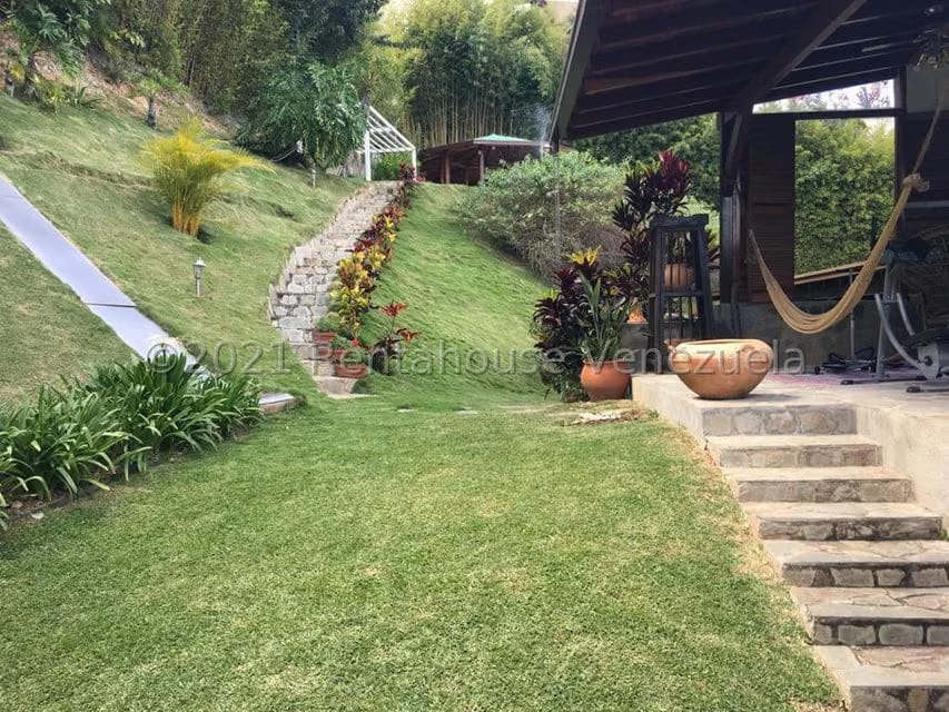 Casa (Duplex) en Venta en La Lagunita Country Club, Distrito Metropolitano - 34