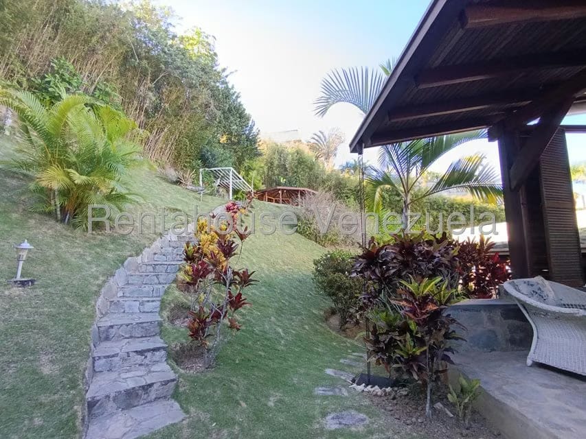 Casa (Duplex) en Venta en La Lagunita Country Club, Distrito Metropolitano - 52