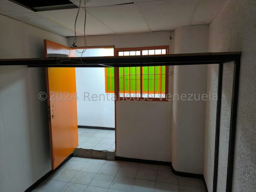 Comercial (Oficina) en Alquiler en Parroquia La Candelaria, Distrito Metropolitano - 10
