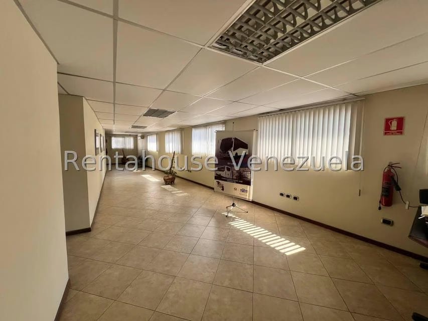 Comercial (Industrial) en Venta en Zona Industrial, Aragua - 28