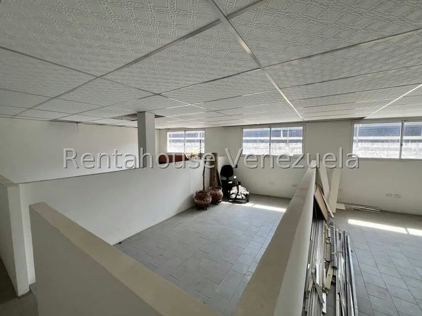 Comercial (Industrial) en Venta en Zona Industrial, Aragua - 37