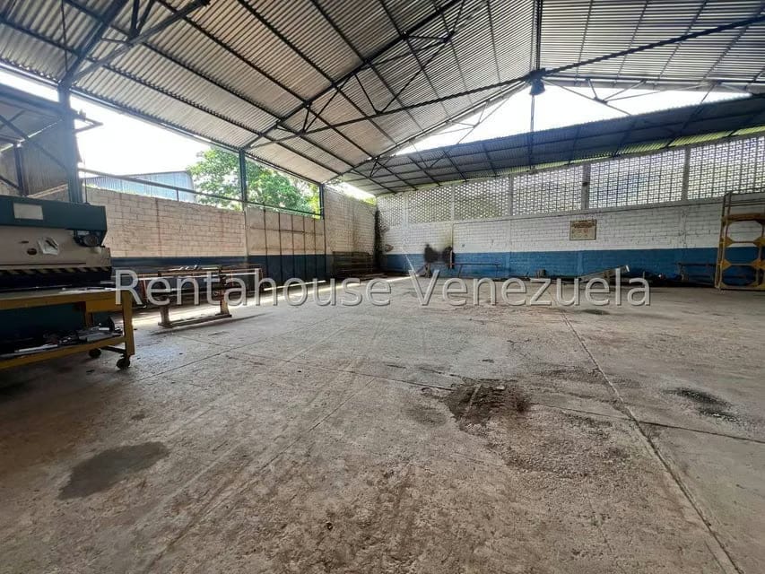 Comercial (Industrial) en Venta en Zona Industrial, Aragua - 74