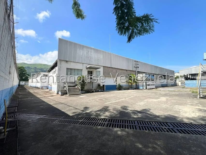 Comercial (Industrial) en Venta en Zona Industrial, Aragua - 90
