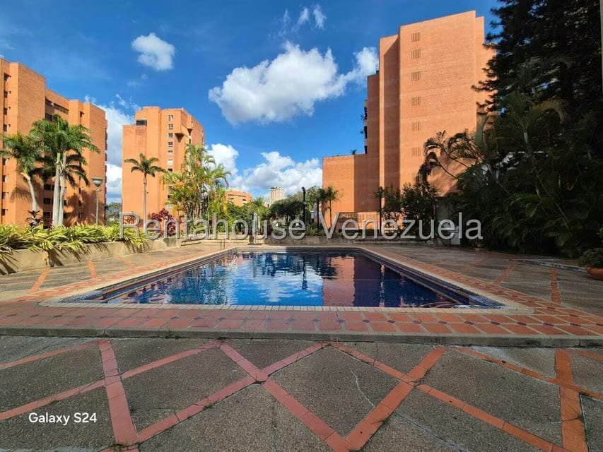 Apartamento (1 Nivel) en Venta en Los Naranjos del Cafetal, Distrito Metropolitano - 2