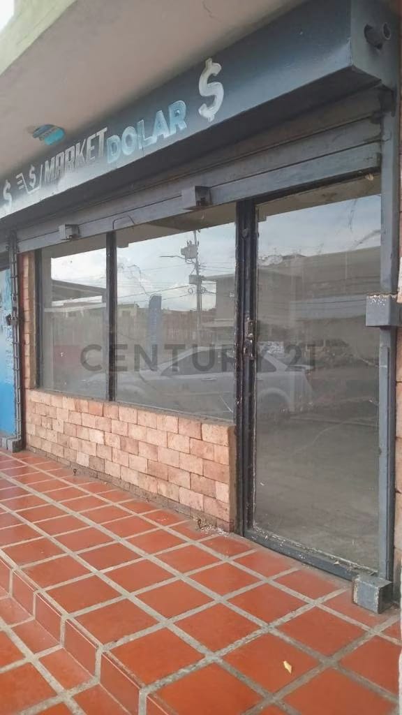 Local en arrendamiento, zona Sur, La Coromoto. Vía de alto tráfico - 2
