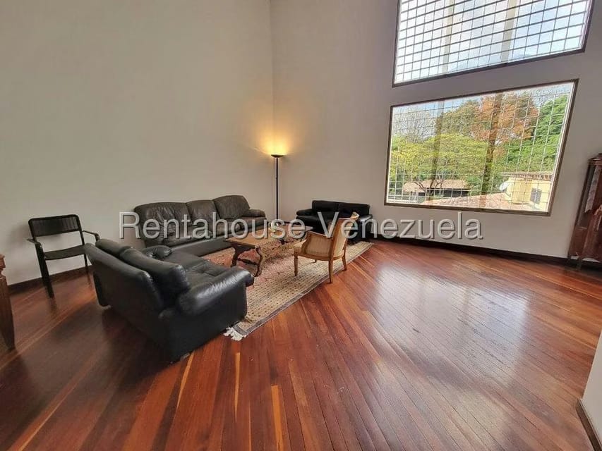 Casa (1 Nivel) en Alquiler en La Floresta, Distrito Metropolitano - 12