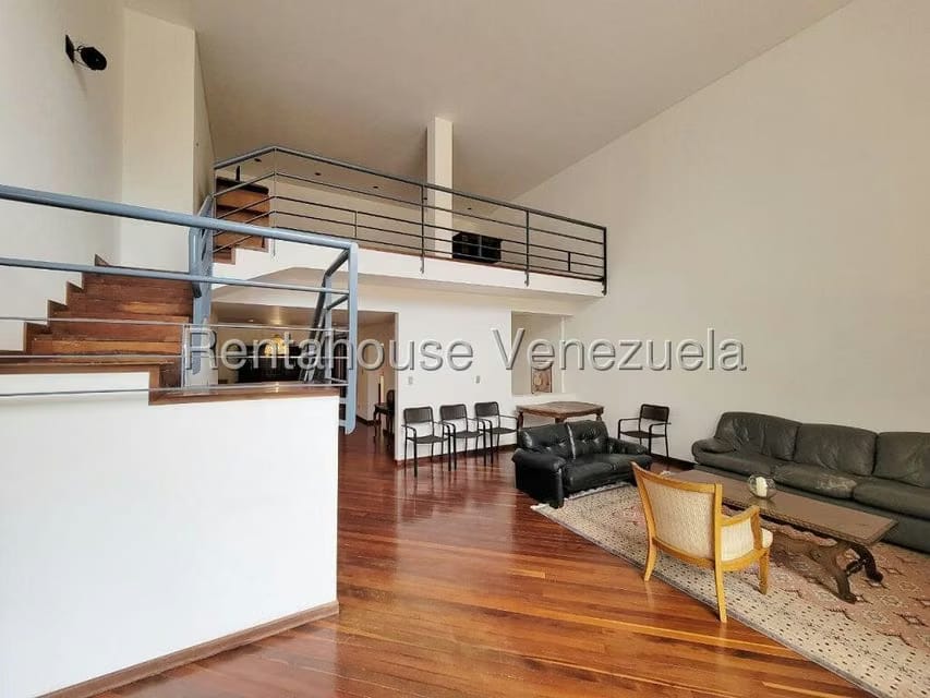 Casa (1 Nivel) en Alquiler en La Floresta, Distrito Metropolitano - 14