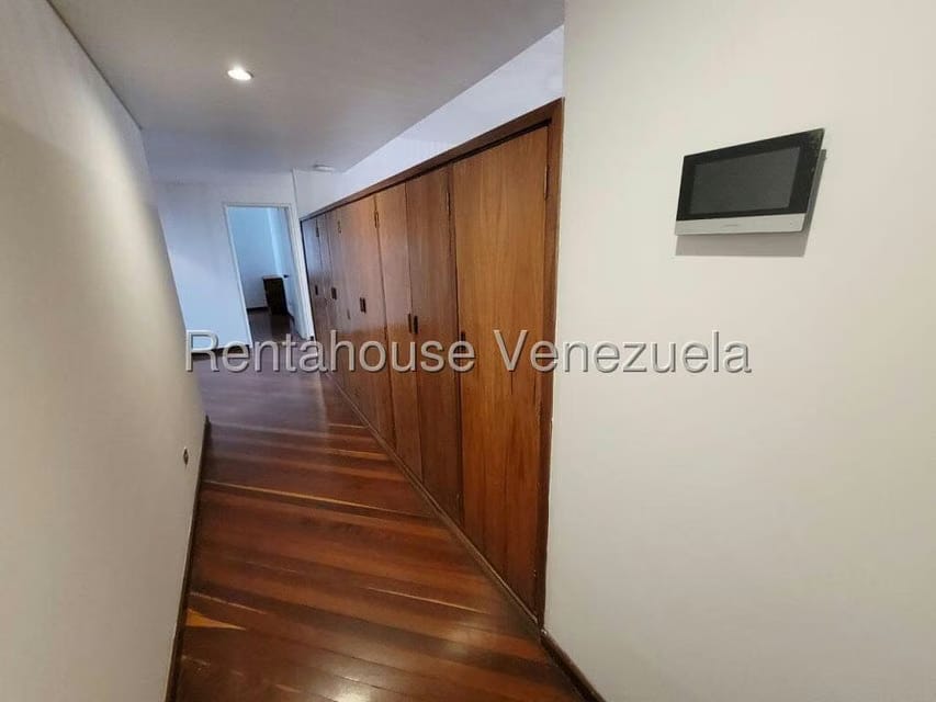 Casa (1 Nivel) en Alquiler en La Floresta, Distrito Metropolitano - 20