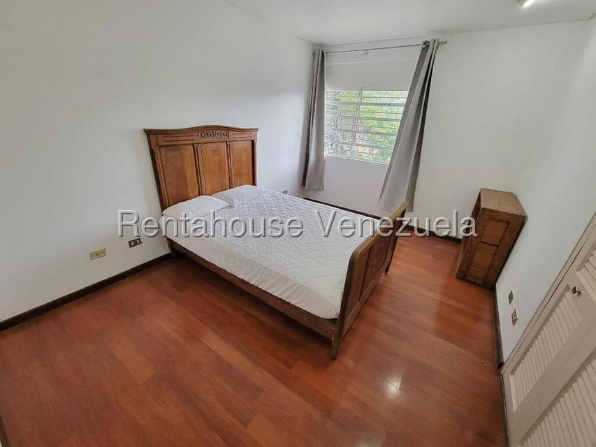 Casa (1 Nivel) en Alquiler en La Floresta, Distrito Metropolitano - 29