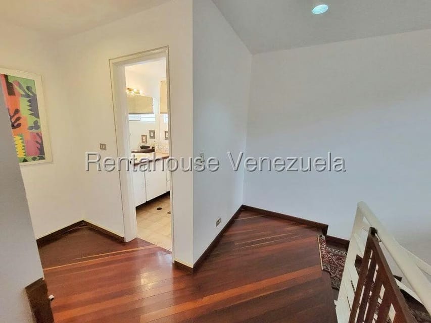 Casa (1 Nivel) en Alquiler en La Floresta, Distrito Metropolitano - 4