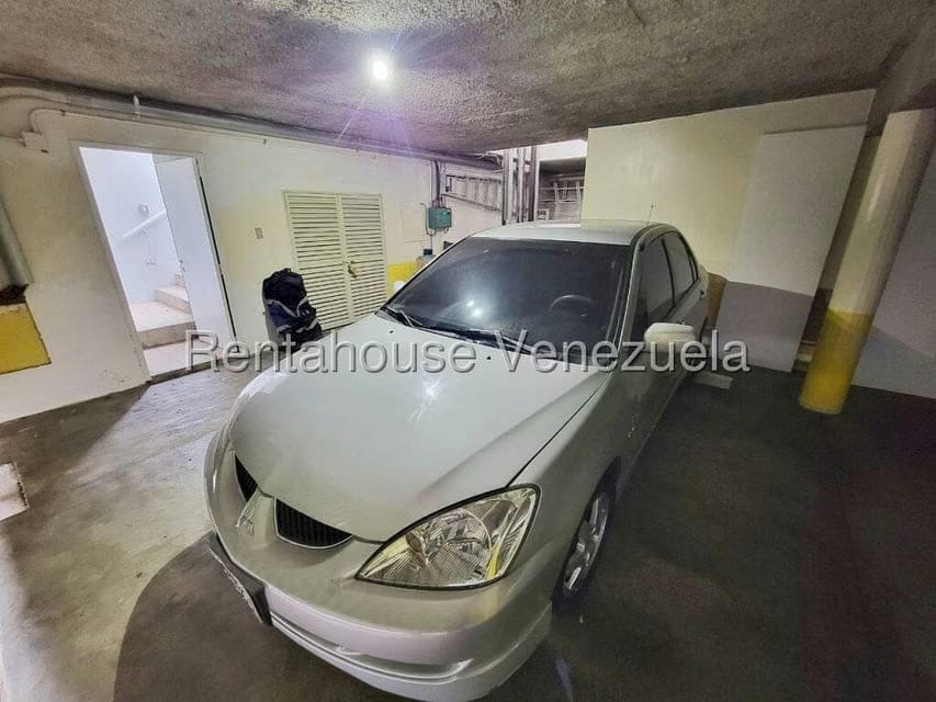 Casa (1 Nivel) en Alquiler en La Floresta, Distrito Metropolitano - 43