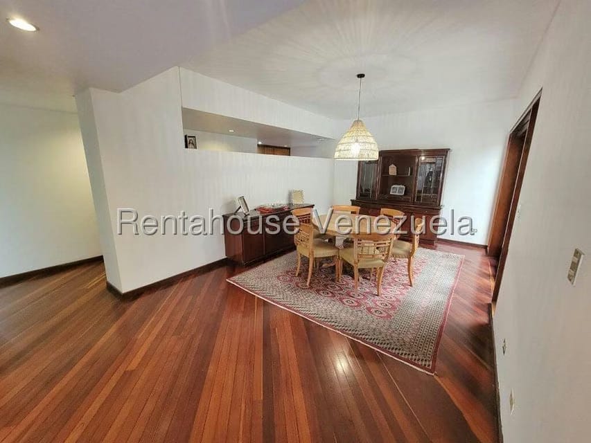 Casa (1 Nivel) en Alquiler en La Floresta, Distrito Metropolitano - 8