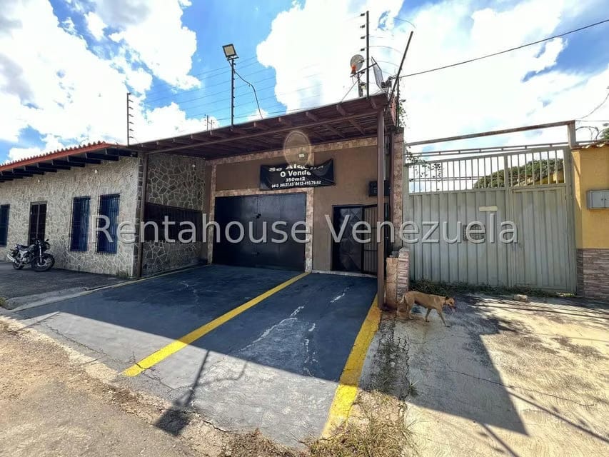 Comercial (Local Comercial) en Venta en Centro, Aragua - 24
