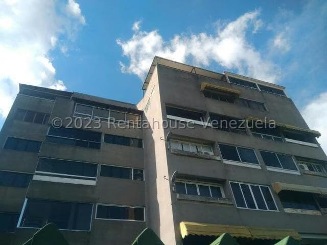 APARTAMENTO EN VENTA – ELENA MARIN NOBREGA