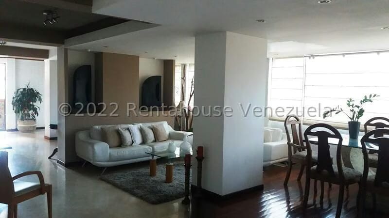 Apartamento (1 Nivel) en Alquiler en Los Chorros, Distrito Metropolitano - 11
