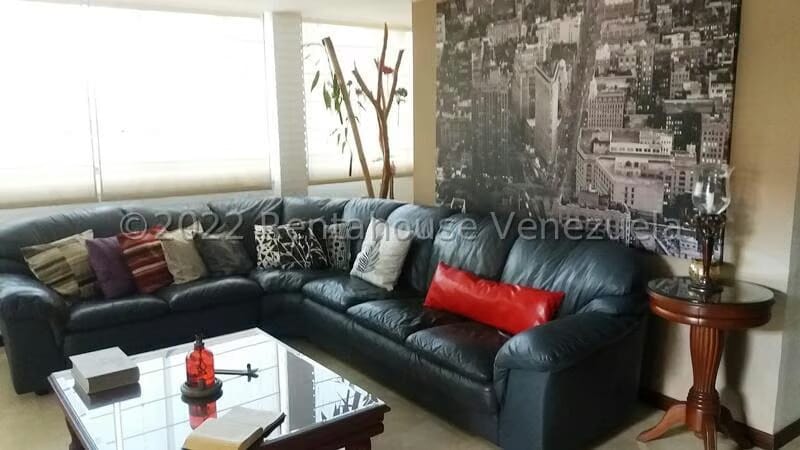 Apartamento (1 Nivel) en Alquiler en Los Chorros, Distrito Metropolitano - 13