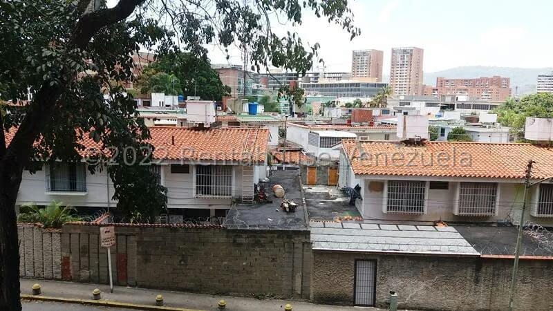 Apartamento (1 Nivel) en Alquiler en Los Chorros, Distrito Metropolitano - 18