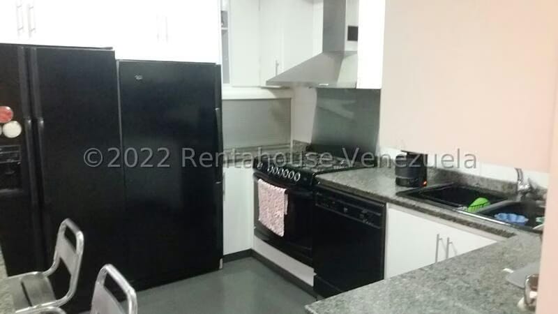 Apartamento (1 Nivel) en Alquiler en Los Chorros, Distrito Metropolitano - 21