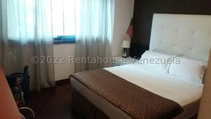 Apartamento (1 Nivel) en Alquiler en Los Chorros, Distrito Metropolitano - 33