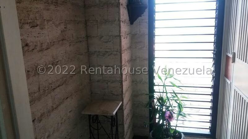 Apartamento (1 Nivel) en Alquiler en Los Chorros, Distrito Metropolitano - 5