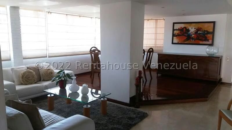 Apartamento (1 Nivel) en Alquiler en Los Chorros, Distrito Metropolitano - 10