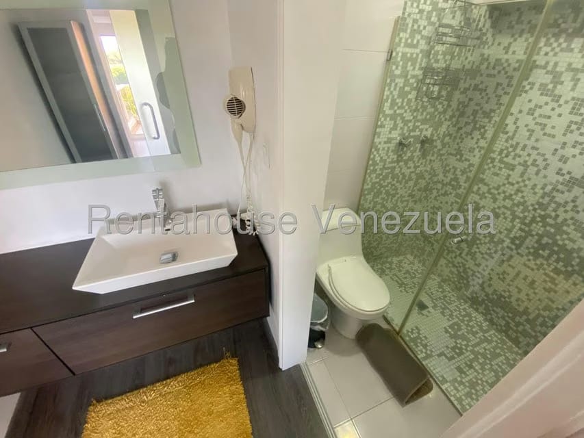Townhouse (Duplex) en Venta en Playa Moreno, Nueva Esparta - 14