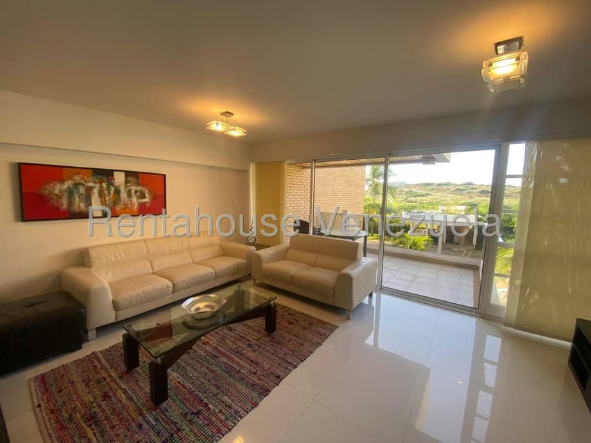 Townhouse (Duplex) en Venta en Playa Moreno, Nueva Esparta - 16