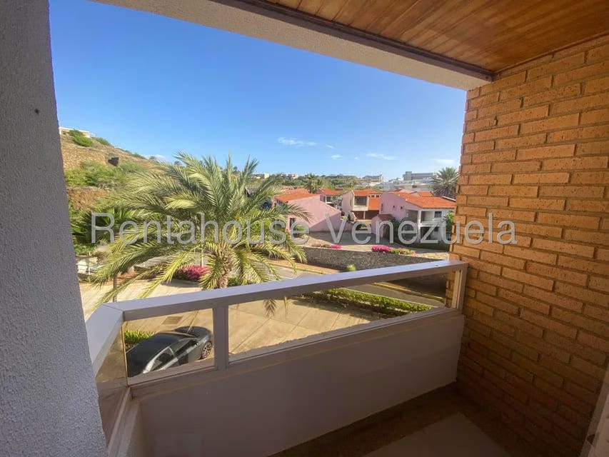 Townhouse (Duplex) en Venta en Playa Moreno, Nueva Esparta - 19