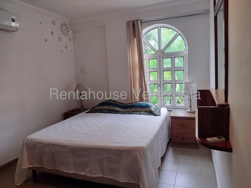 Apartamento (1 Nivel) en Alquiler en Prados del Este, Distrito Metropolitano - 7