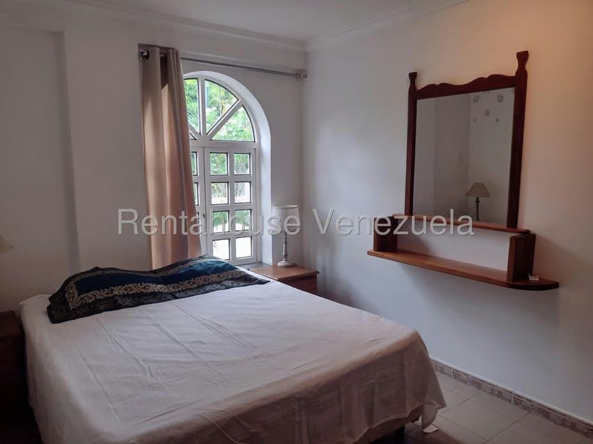 Apartamento (1 Nivel) en Alquiler en Prados del Este, Distrito Metropolitano - 8