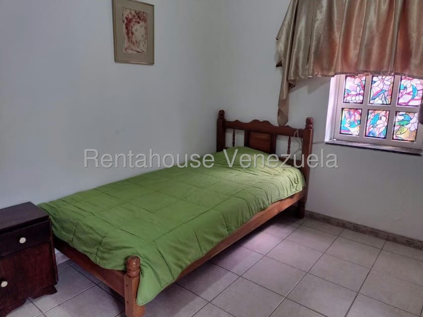Apartamento (1 Nivel) en Alquiler en Prados del Este, Distrito Metropolitano - 10