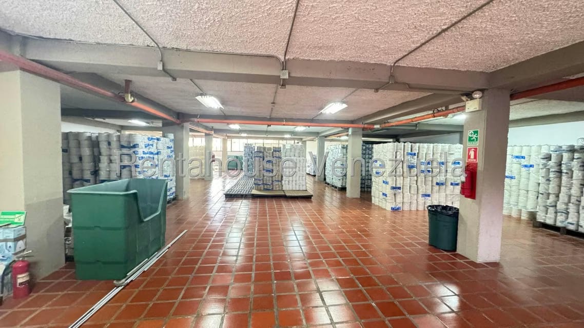 Comercial (Edificio) en Alquiler en Parroquia La Candelaria, Distrito Metropolitano - 5