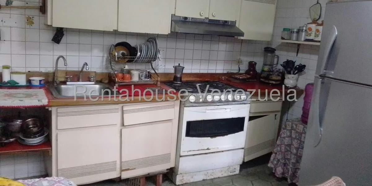 Apartamento (Duplex) en Venta en Colinas de Bello Monte, Distrito Metropolitano - 14