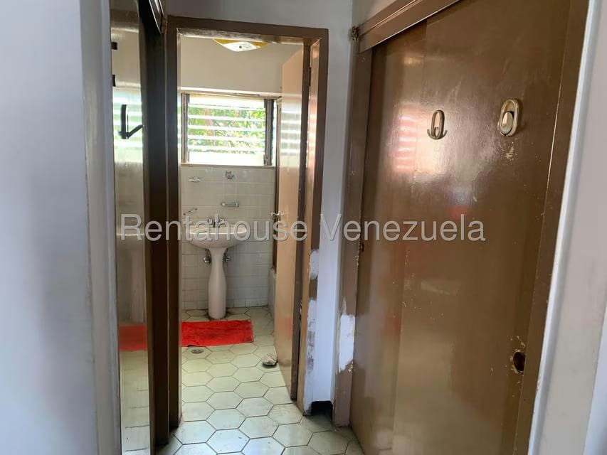 Apartamento (Duplex) en Venta en Colinas de Bello Monte, Distrito Metropolitano - 20