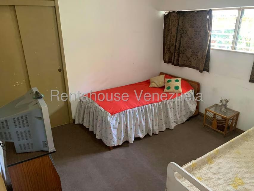 Apartamento (Duplex) en Venta en Colinas de Bello Monte, Distrito Metropolitano - 23