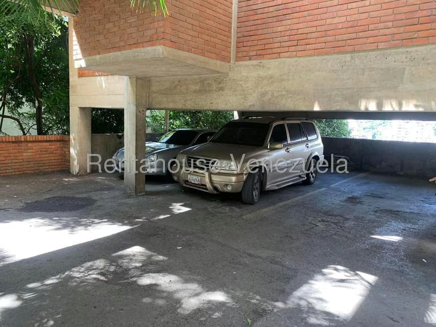 Apartamento (Duplex) en Venta en Colinas de Bello Monte, Distrito Metropolitano - 26