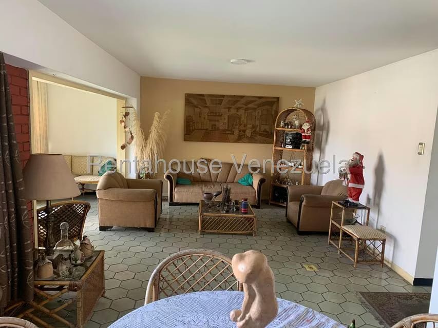 Apartamento (Duplex) en Venta en Colinas de Bello Monte, Distrito Metropolitano - 9